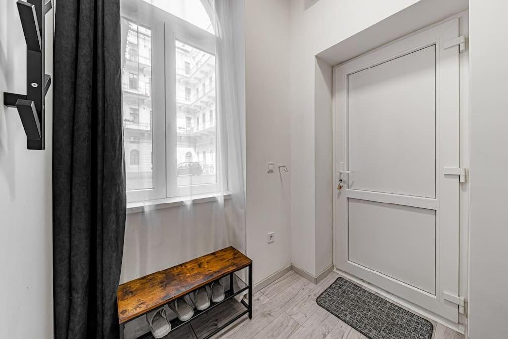 דירות בודפשט Chic Loft Bp: Industrial Gem מראה חיצוני תמונה